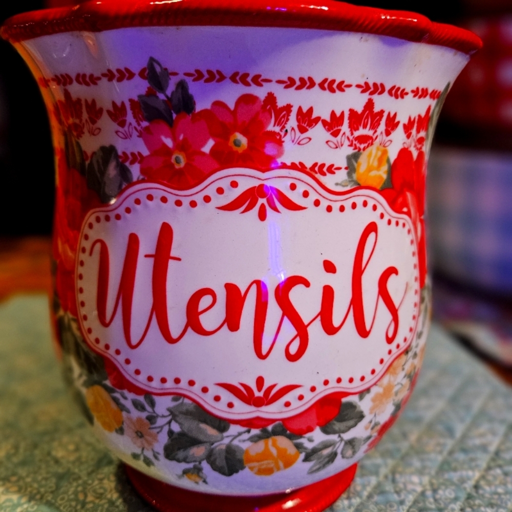 The Pioneer Woman Pioneer Vintage Utensil Holder
